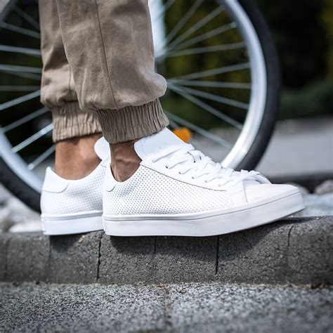 adidas court vantage herren beige|adidas court vantage white snake.